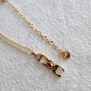 Avon Mom Pendant Necklace Gold Tone Red Gem Crystal Spell Out Vintage